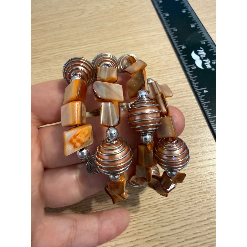 Vintage Mother of Pearl Shell Memory Wire Wrap Bracelet Silver Tone Cage Beads